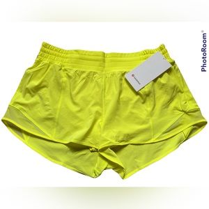 LULULEMON HOTTY HOT HIGH RISE SHORT  2.5” lined in ELECTRIC LEMON. Size 12 NWT